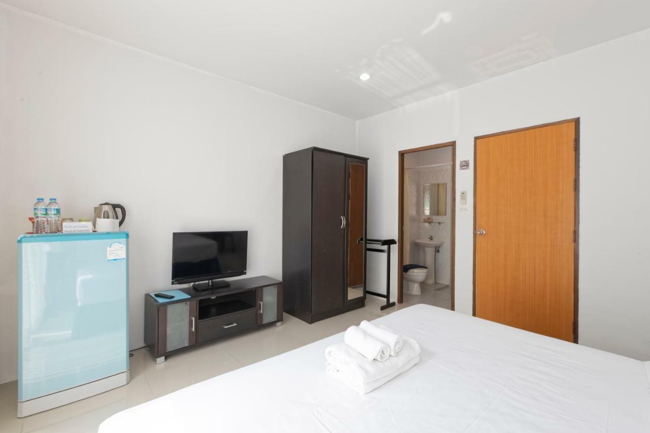 Hotel White Sky Boutique à Patong Extérieur photo