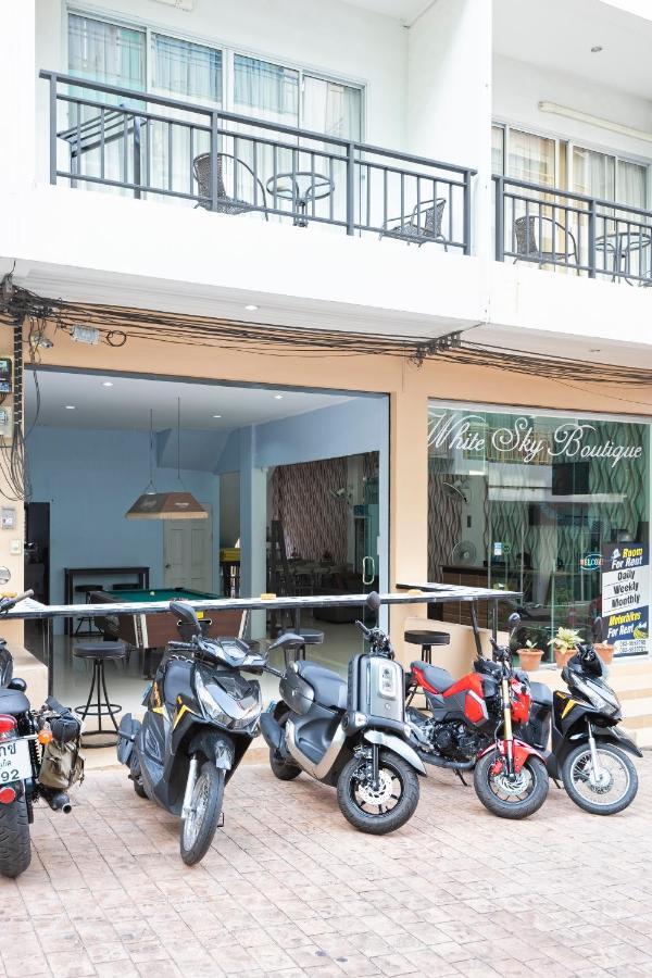 Hotel White Sky Boutique à Patong Extérieur photo
